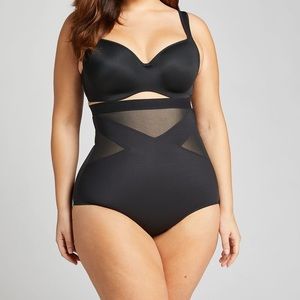 NEW! PLUS Shapewear Cacique High Waist Brief
